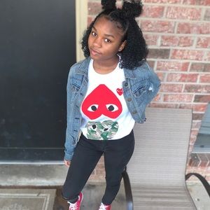 Meet your Posher, Dee